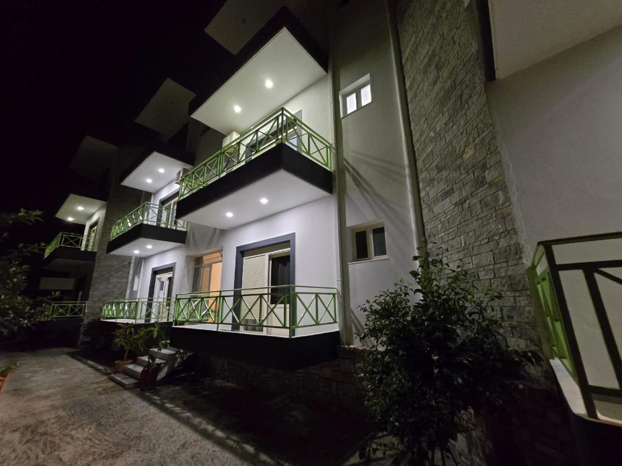 Olivet Hotel 3*