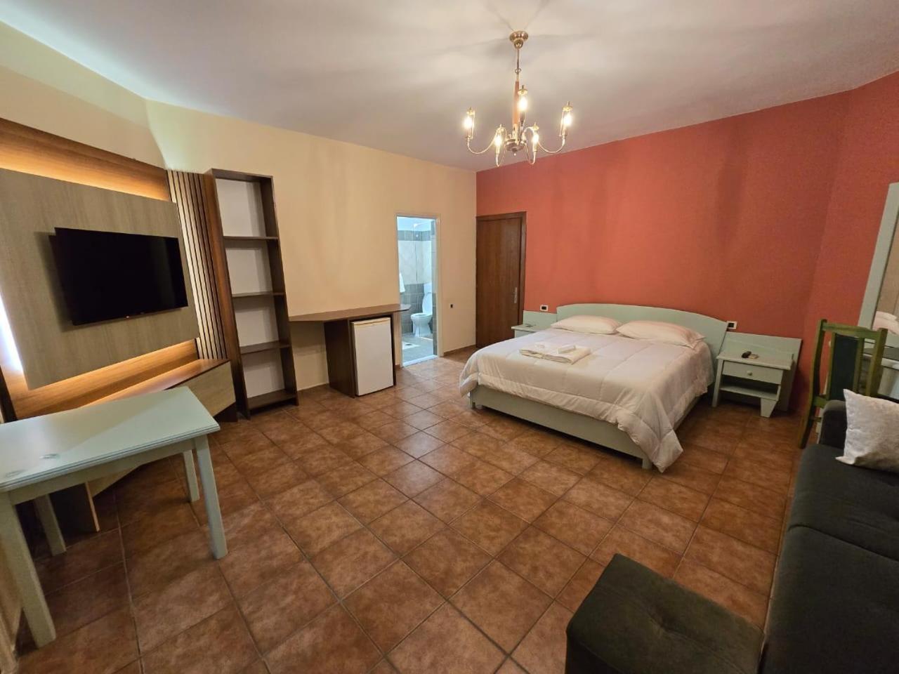Olivet Hotel Vlorë