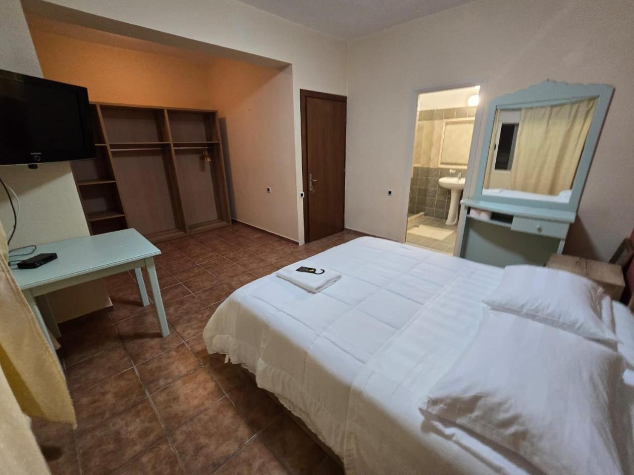 Olivet Hotel 3*